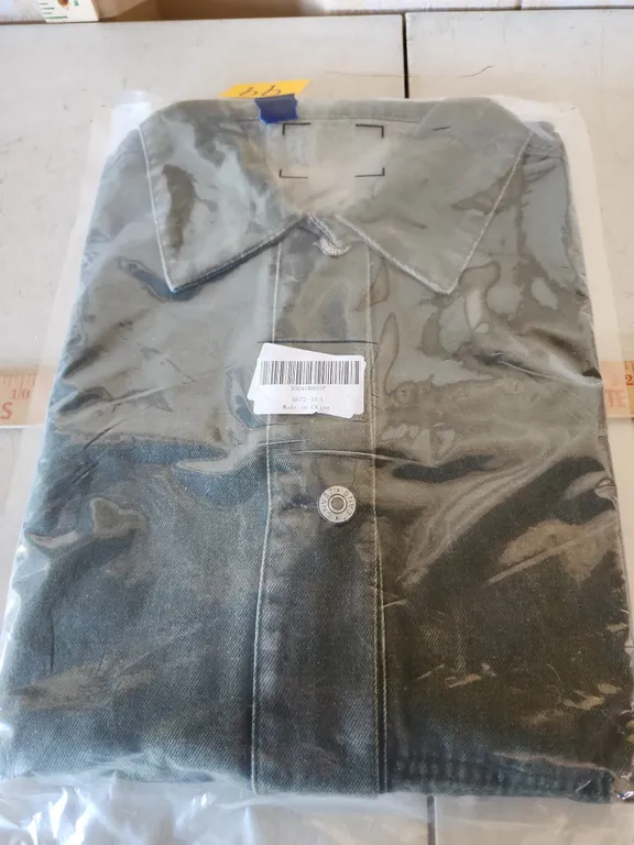 New L Mens Green Tint Jean Shirt