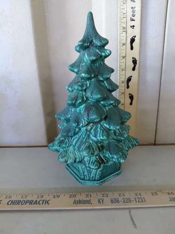 Vintage Holland Mold Ceramic Hand Painted Tree W/Base 11" Tall