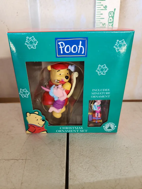 Vintage Winnie The Pooh 2 Pc Ornament Set