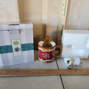 Scentsy Gingerbread Man Wall Plug Wax Warmer