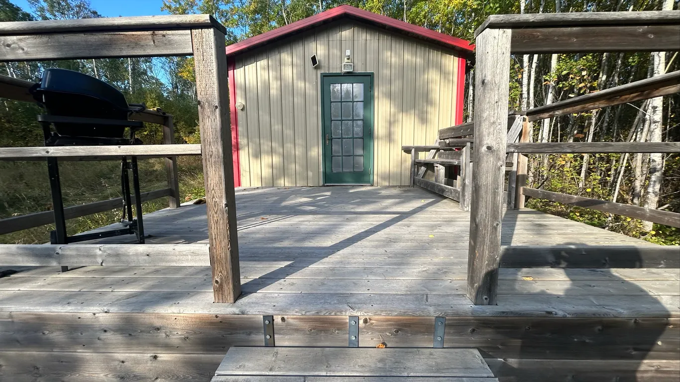 OFFSITE CRYSTAL SPRINGS: Deck - 168" x 172 1/2"