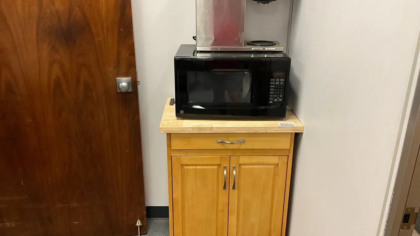 PORTABLE CABINET