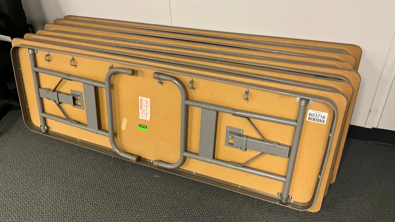 QTY OF (6) FOLDING TABLES