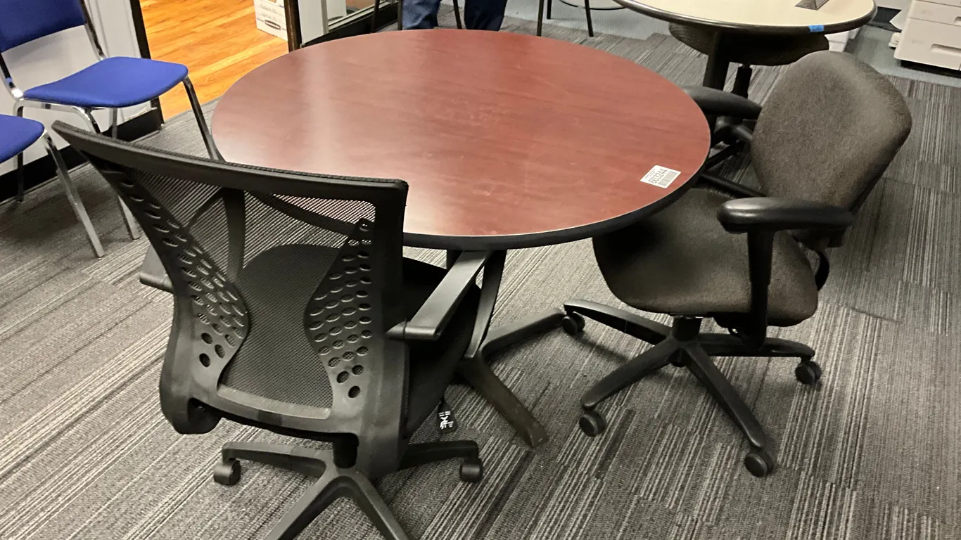 QTY (1) 42” ROUND TABLE