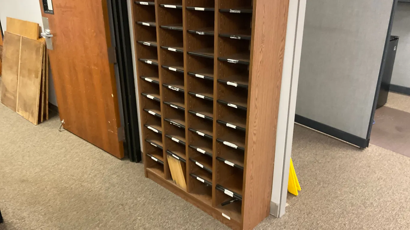 WOODEN SHELF W/ ADJUSTABLE SHELVES