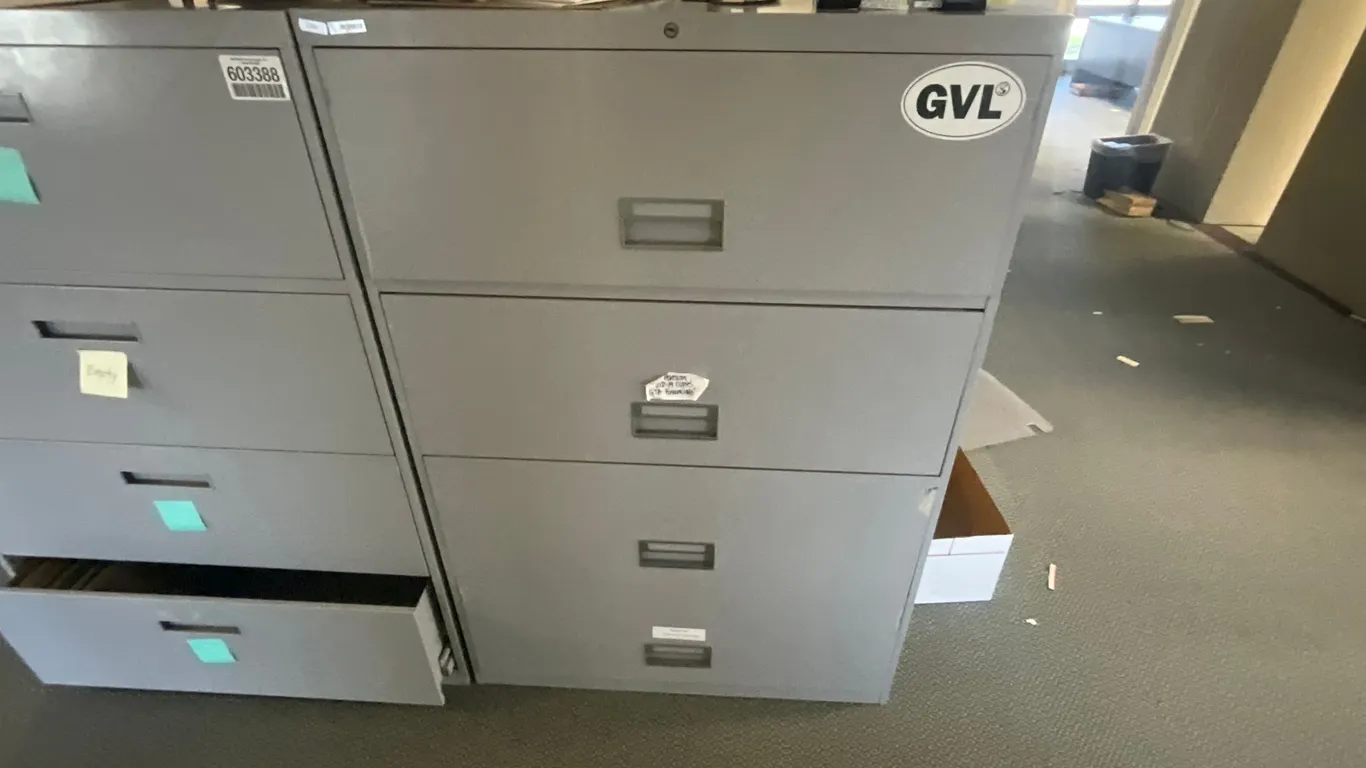 36”X18”X53” METAL FILE CABINET