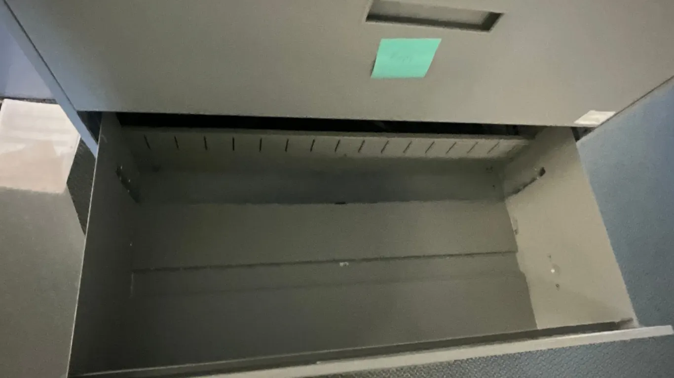 36”X18”X53” METAL FILE CABINET