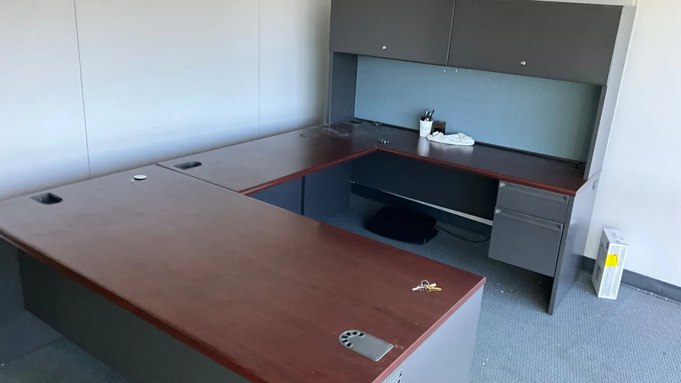 72”-108”-66” USHAPED DESK WITH DRAWERS & OVERHEAD STORAGE