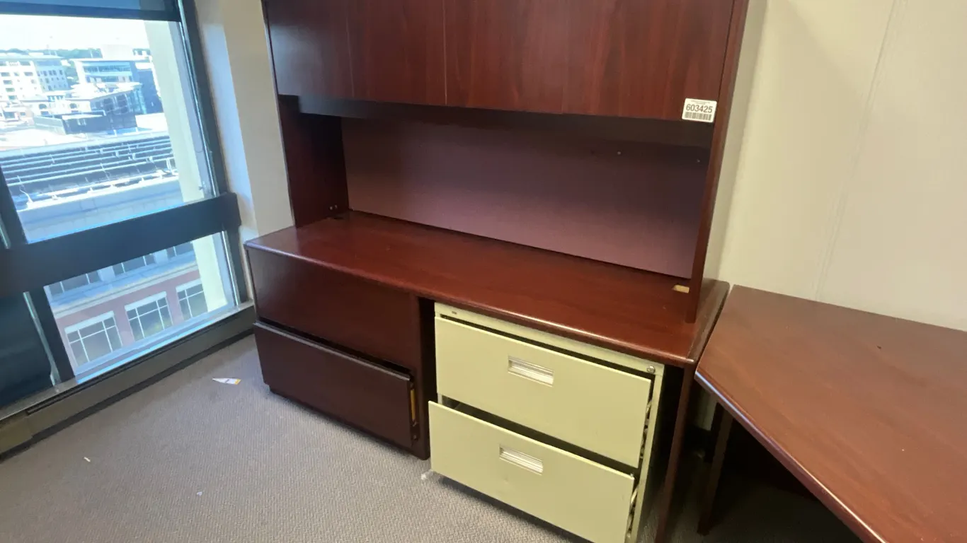 72”-24”-67” DESK WITH DRAWERS & OVERHEAD CABINETS