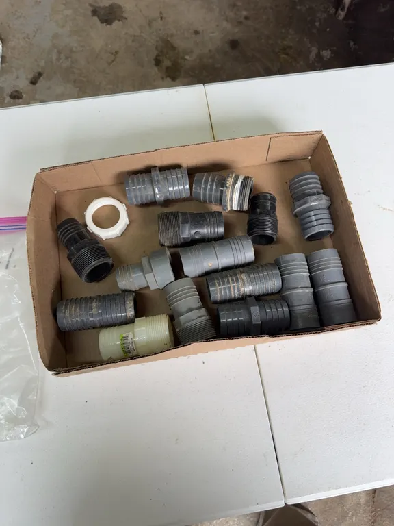 1 1/2 inch plumbing parts 16 total