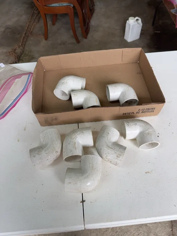 8 1 1/2 inch 90 degree elbows