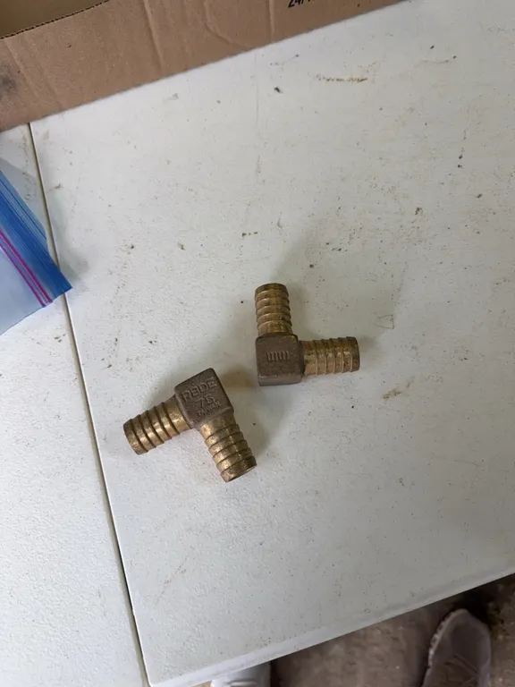 3/4 inch 90 degree brass elbows 2 pieces