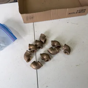 1/2 inch threaded brass 90� elbows/9 pieces
