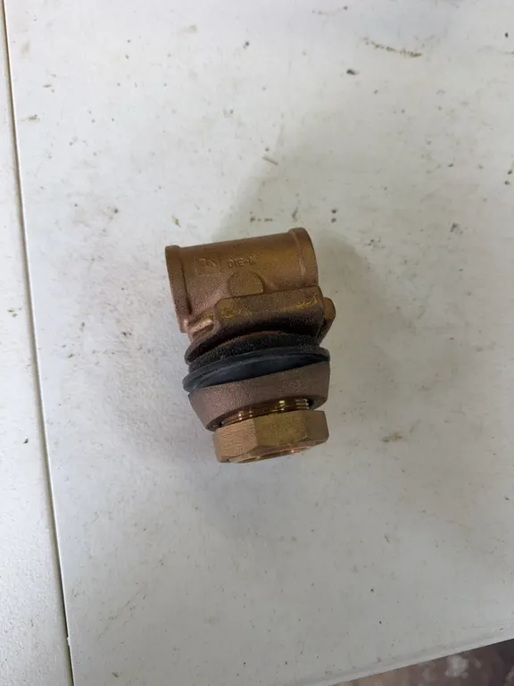 1 inch pitless adapter