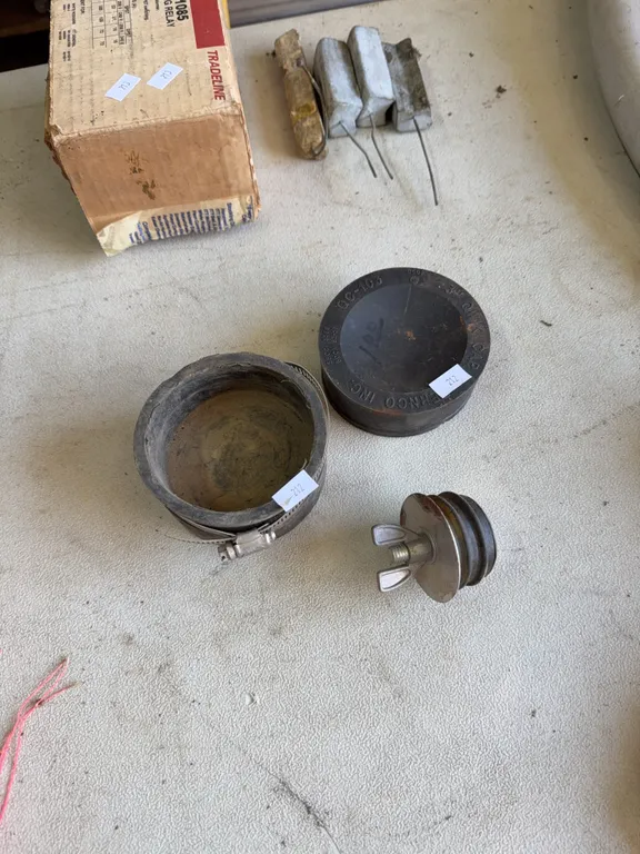 Flexible end caps
