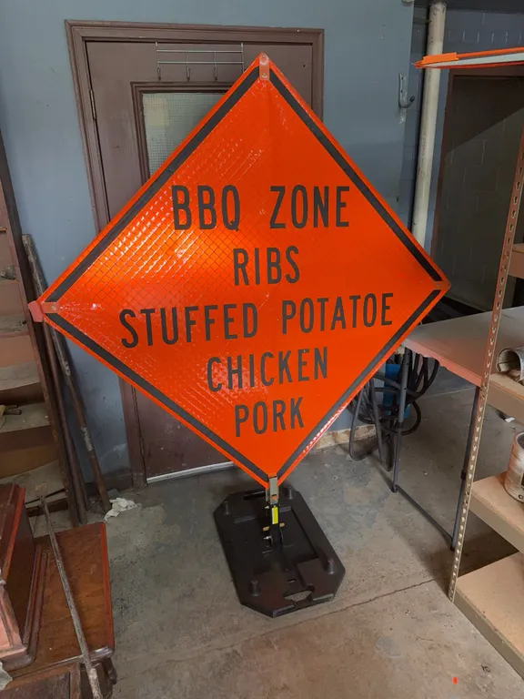 2 signs with folding bases
