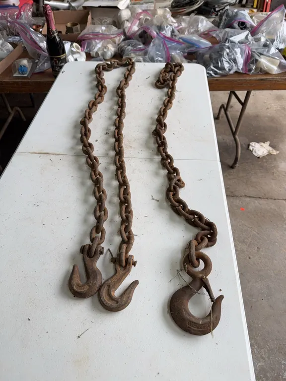 7 foot login with both hooks, 4 foot chain one hook