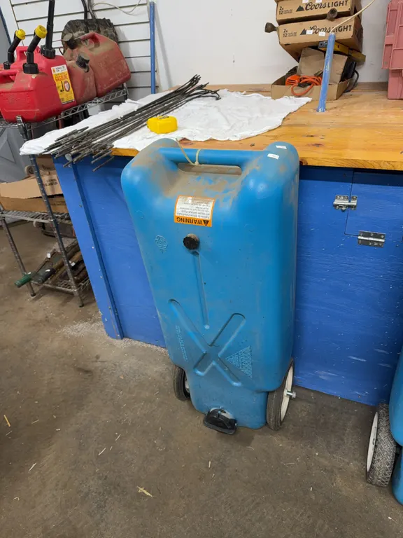 15 gallon portable RV waste tank