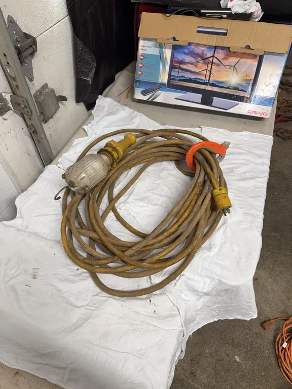 Woodhead heavy duty corded work lamp