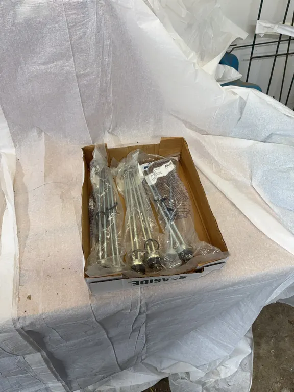 Six replacement electric water heater elements screw in Bradford corporation