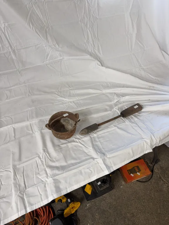 Cast-iron smelting pot with ladle, iron soldering iron