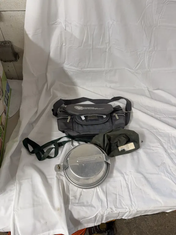 ?Boy scouts mess kit, insulated bag