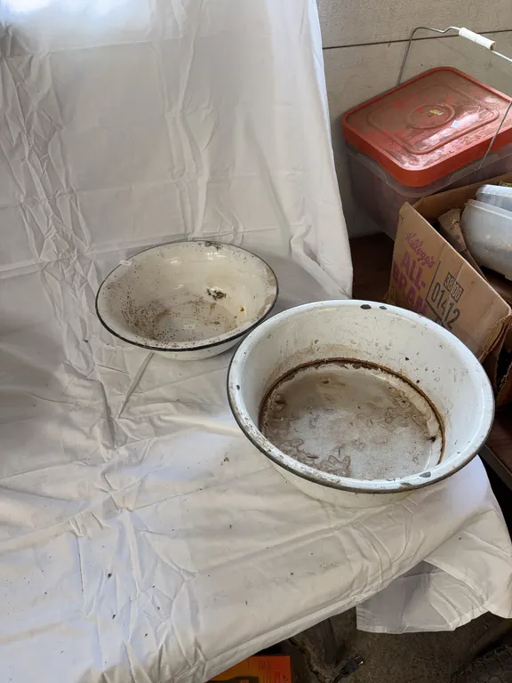 2 enamalware bowls