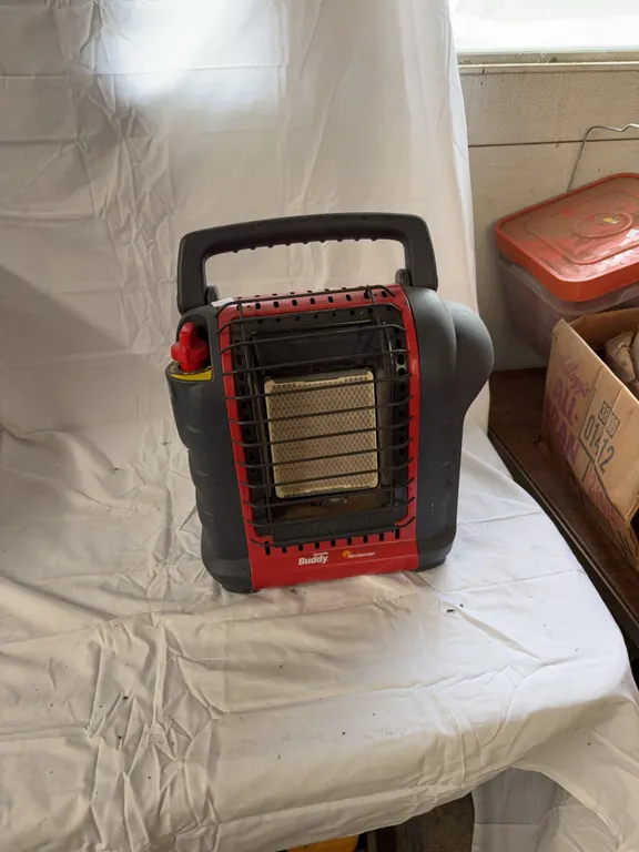 Mr Buddy heater light use