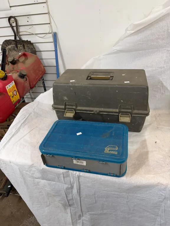 Tackleboxes 1 large 1 small