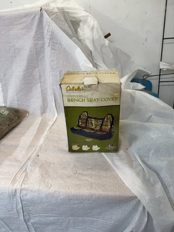 Cabelas camo bench seat cover unused in box