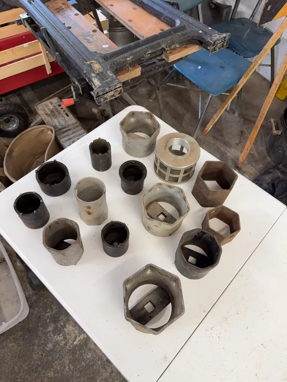 Large locknut sockets