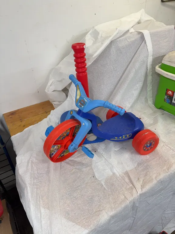 Paw patrol trike, hitting tee