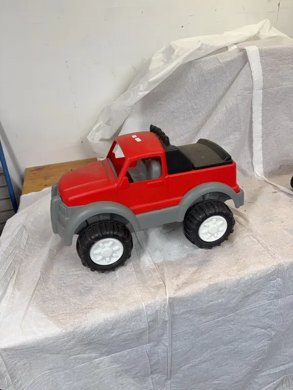 Kids truck 22 inches long