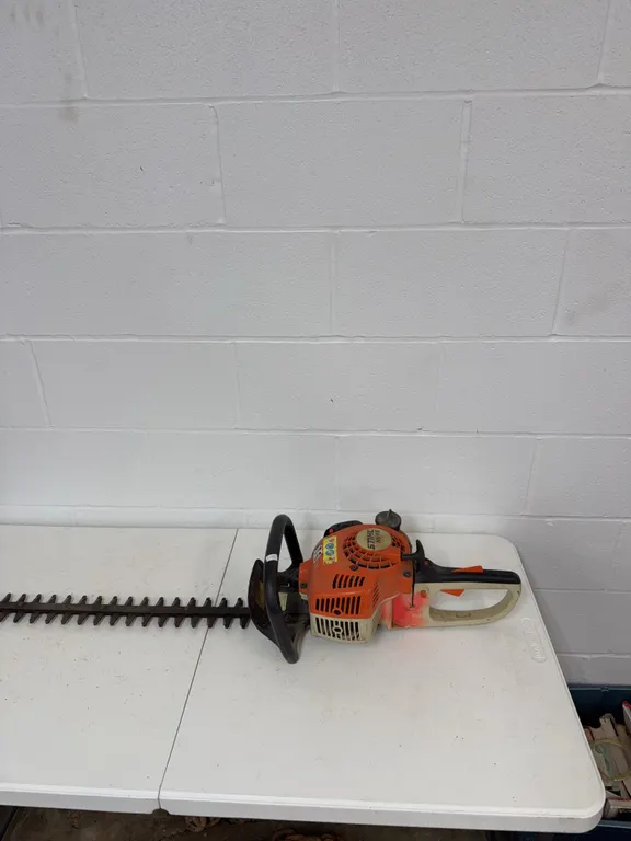 Stihl HS 45 hedge trimmer compression