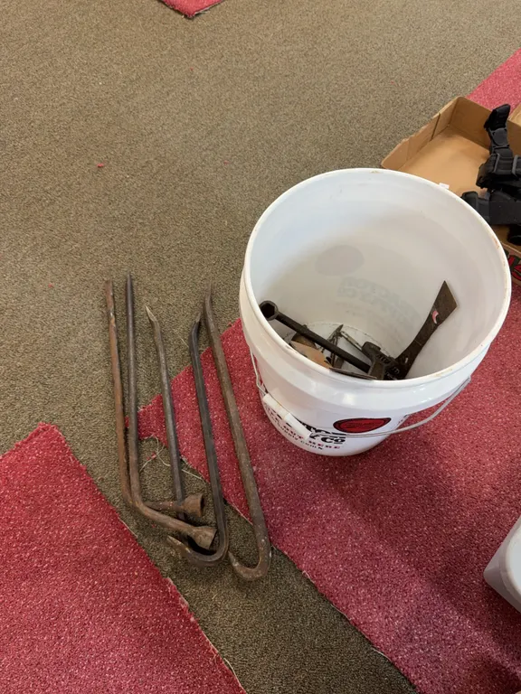 Prybars, tire irons Crescent wrench
