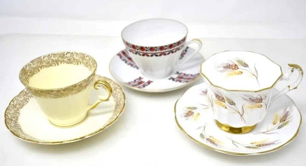 SANDRINGHAM, EDELSTEIN, WELILINGTON TEACUPS