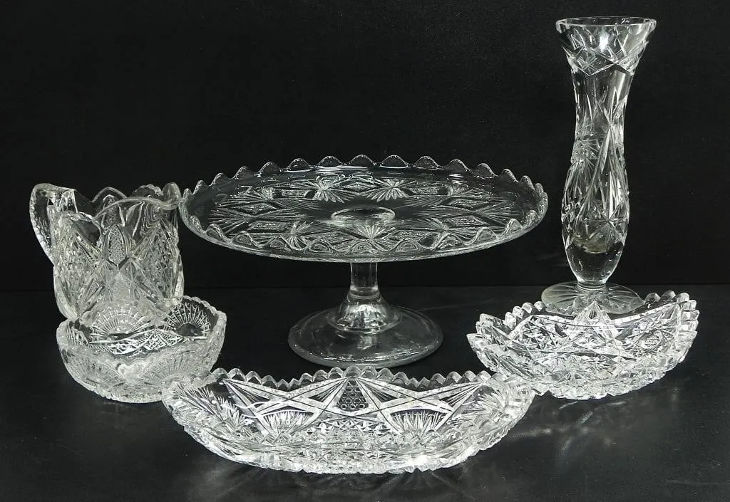 ASSTD. CRYSTAL DISHES AND SERVEWARE