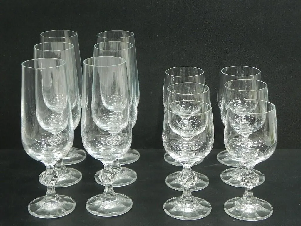 12 BOHEMIA "CLAUDIA" STEMMED GLASSES