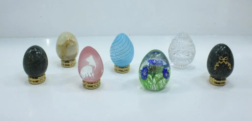 DECORATIVE GLASS / STONE EGGS