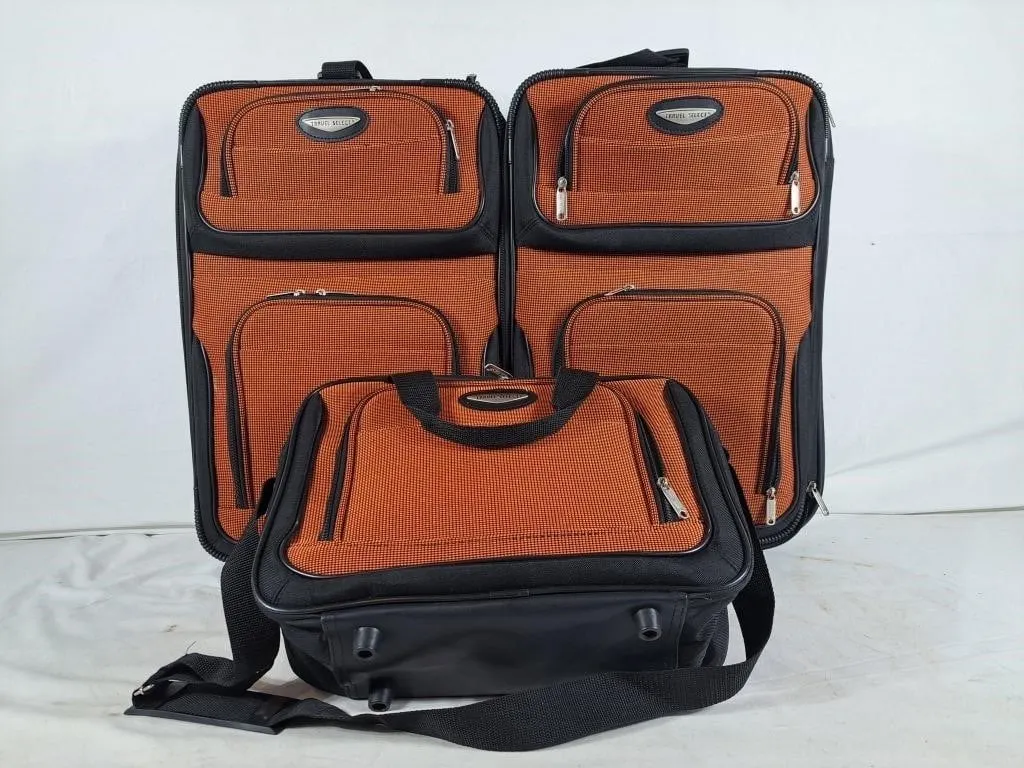 Pair of Travel Select Suitcases & Matching