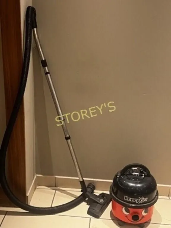 Henry Xtra Vacuum