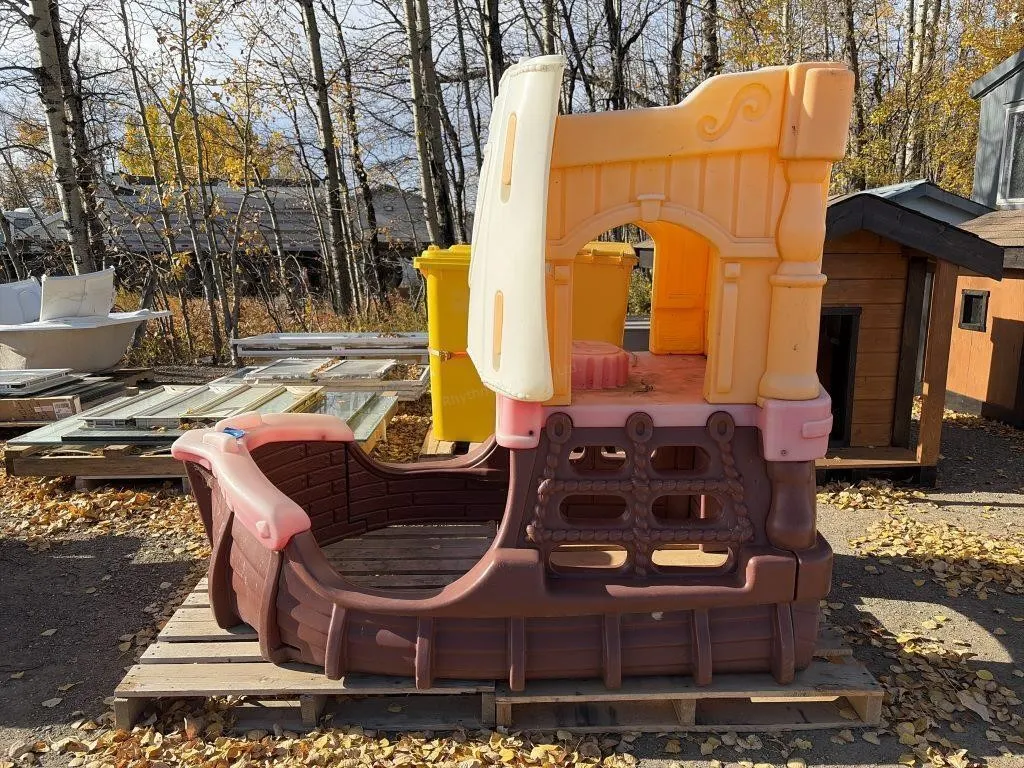 Little Tikes Pirate Ship Sand Box