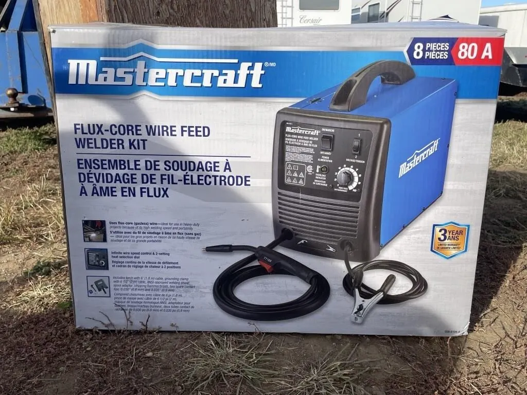LIKE NEW - Mastercraft Mig Welder - Still In Box