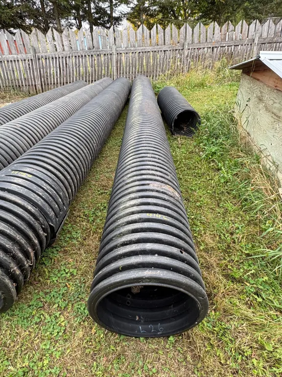 18 inch Inside dia. X 20 ft. black plastic culvert & 1- extra 6 ft. piece