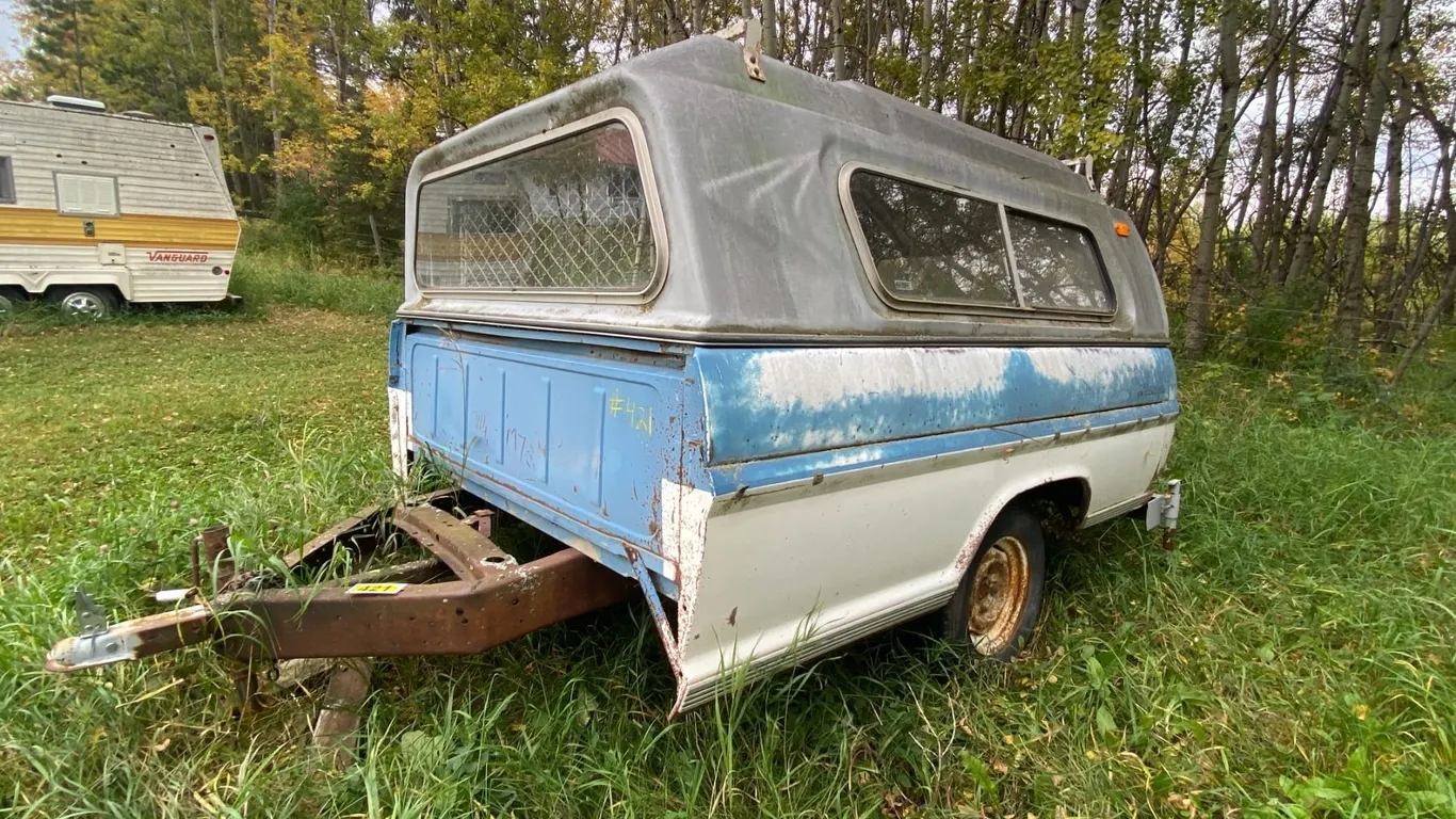 Approx. 1968 Ford 8 ft. truck box c/w canopy & mesh inside