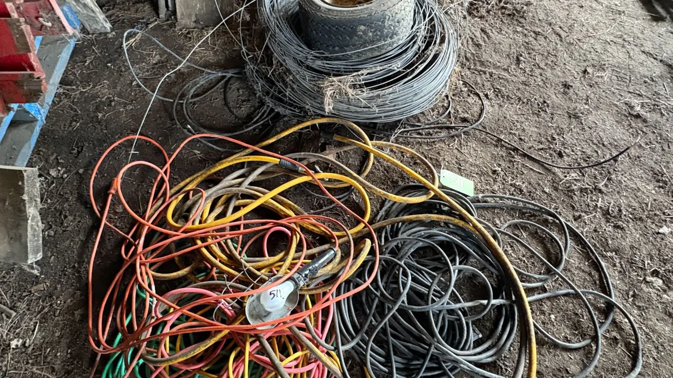 Wire, cords & tire