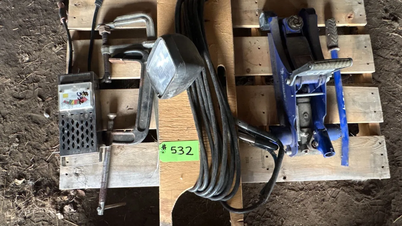 12-Volt light, jack, clamps & tester