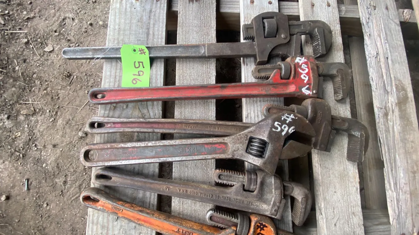 Qty of pipe wrenches, crescent wrench
