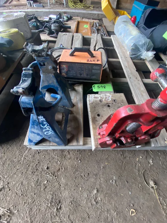2- Blue jack stands, red pipe vise & battery charger