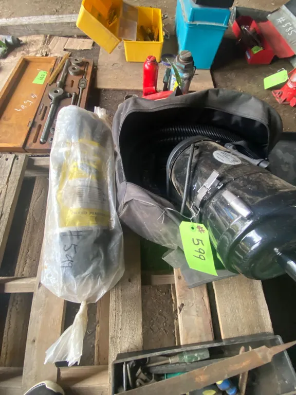 Horse vacuum, new black tarp